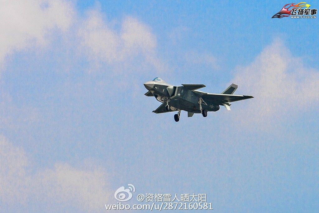 http://i988.photobucket.com/albums/af8/My-Military-Photos/PRC/Air/J-20/J20_70.jpg