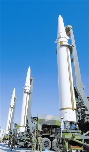 http://i988.photobucket.com/albums/af8/My-Military-Photos/PRC/Missiles%20-%20Munitions/DF-15/DF15B_7.jpg