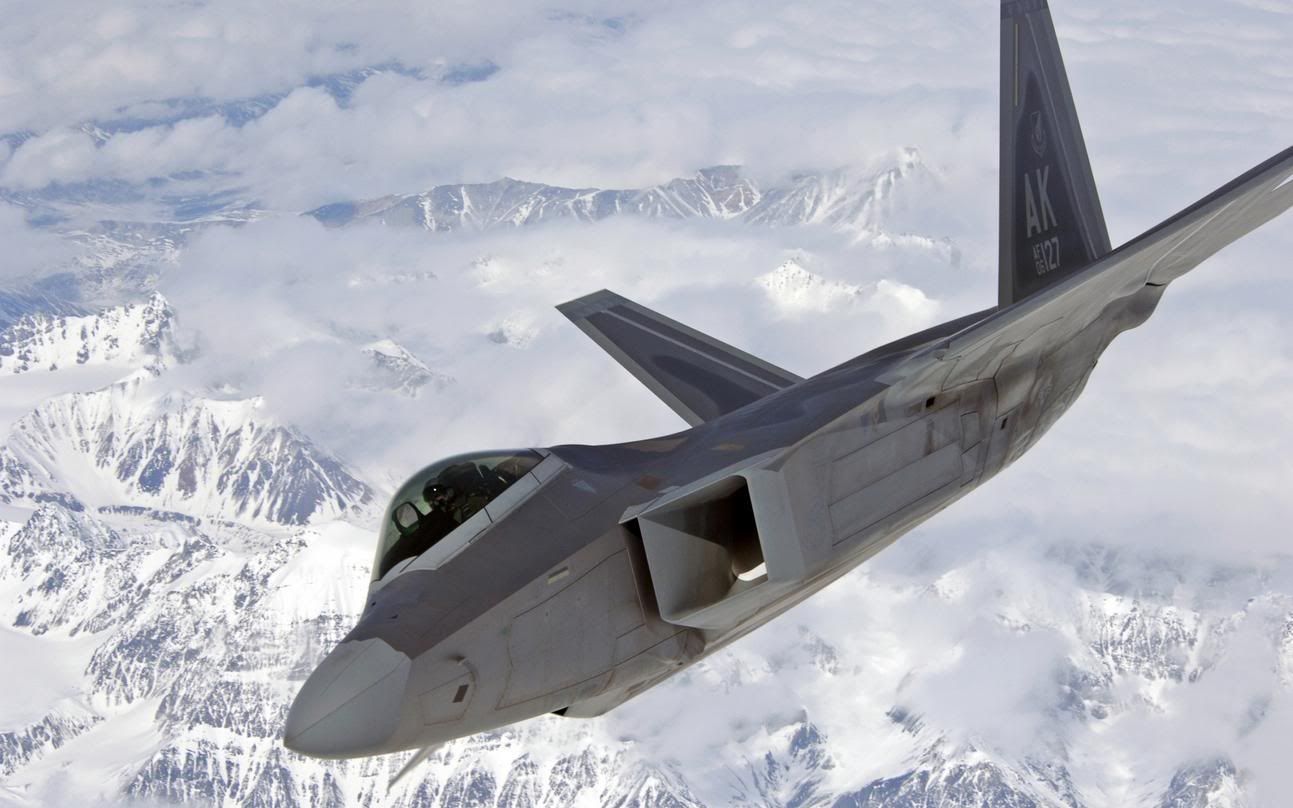 http://i988.photobucket.com/albums/af8/My-Military-Photos/USA/Air/F-22/F22A_2.jpg