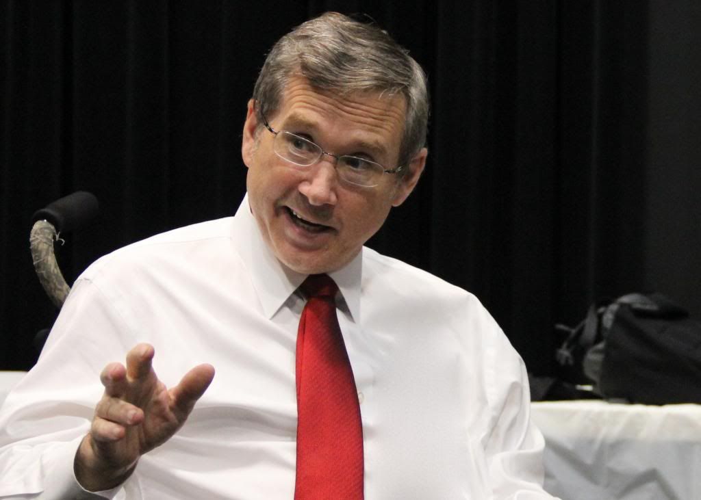  photo blog_senatorkirk.jpg